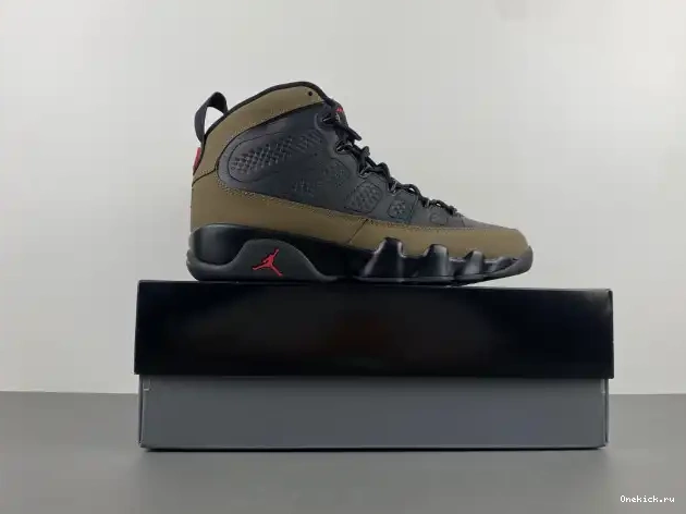 One Kick HV4794-030 Jordan 9 Olive Air 0627